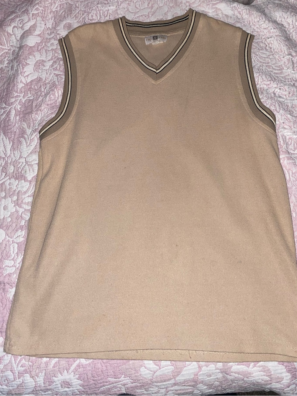 Men's Sleeveless V-Neck Sweater Vest in Beige